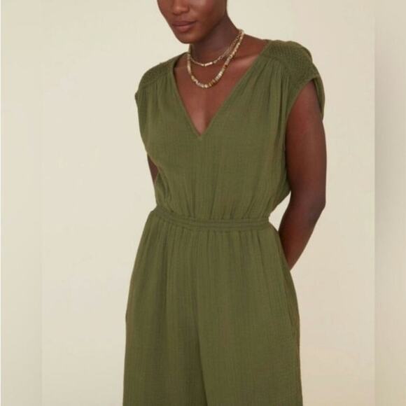 Xirena Nell Jumpsuit Basil Size: L - Picture 11 of 11